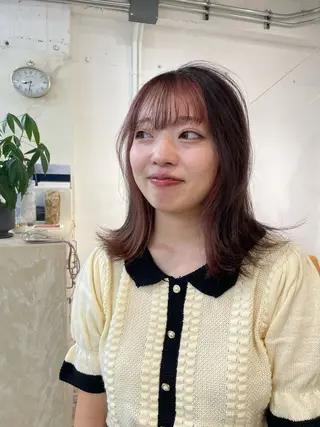 ミディアム カラー Terve.竹内 視咲のヘアスタイル