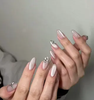 ネイル Oomiya 服部のネイルデザイン