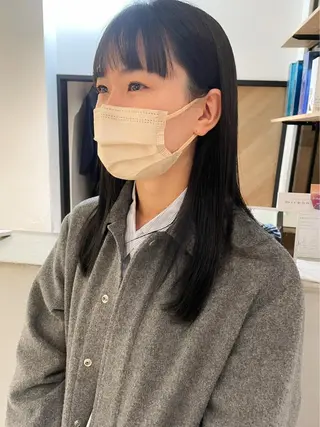 セミロング カラー Loom.所属・村上雅人 ナチュラルモードのヘアスタイル