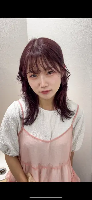 セミロング カラー ニーナ/MONIQA /ハイトーンカラーのヘアスタイル