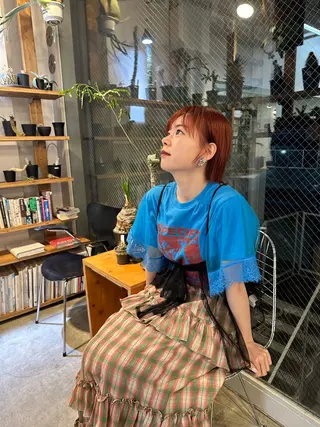 ミディアム カラー コミヤ ミズホのヘアスタイル