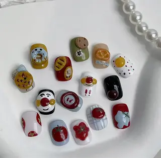 ネイル Mia nail salon所属・浮中 美愛のネイルデザイン