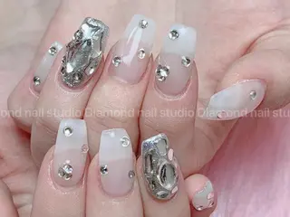 ミディアム DIAMOND 💦のネイルデザイン