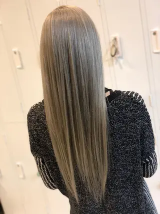 ロング カラー ウエチ シオミ 金沢文庫のヘアスタイル