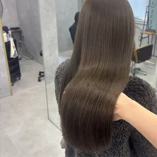 ロング カラー NUMBER_ ユイナのヘアスタイル