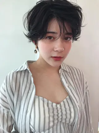 ショート PHIDGE所属・山下 千明のヘアスタイル