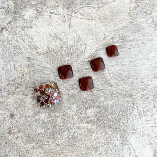 ネイル Tiary Nail Fのネイルデザイン