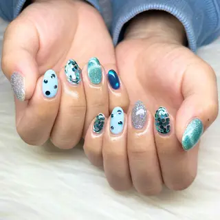 ネイル 鈴木 華乃のネイルデザイン