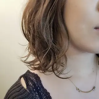 ミディアム カラー パーマ Chipie hair design所属・伊藤 功士のヘアスタイル