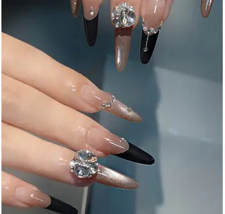 ネイル Pure&Rich Nailのネイルデザイン