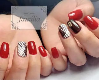 ネイル -nailroom- familiaのネイルデザイン