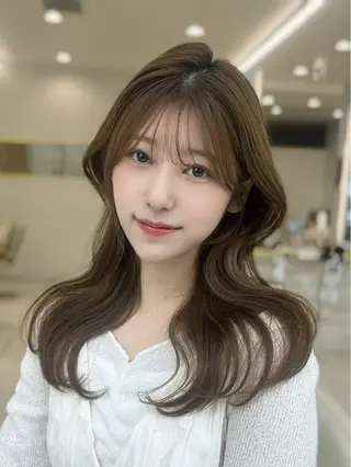 セミロング 森田 真由香のヘアスタイル