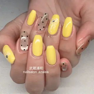 ネイル R inのネイルデザイン