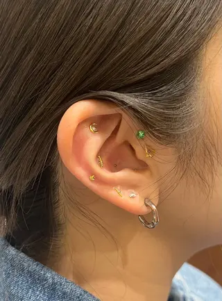 𝑟𝑖𝑛𝑎🤍 耳つぼ&マツエクのマツエク・マツパデザイン