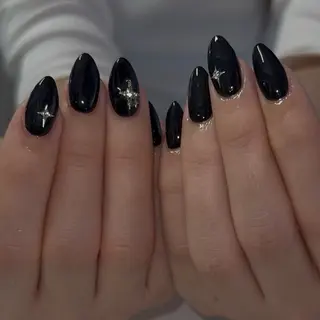 ショート Sarina ⋆⭒˚ mavieのネイルデザイン