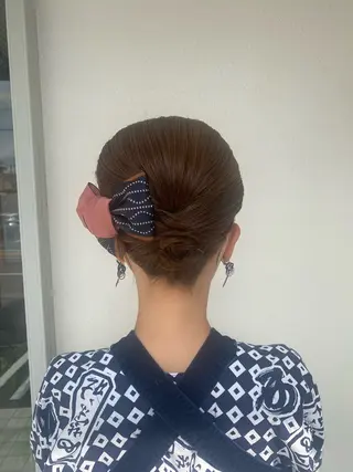 ミディアム ヘアアレンジ TOTAL BEAUTY BREK藤枝店所属・. SHIZUKAのヘアスタイル