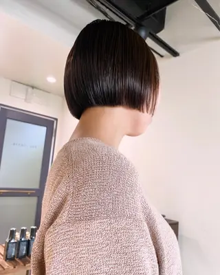 ショート カラー 板谷みさき /艶ボブ/藤沢美容室のヘアスタイル