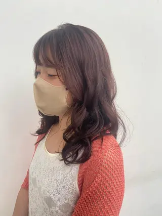セミロング 瀧下 唯のヘアスタイル