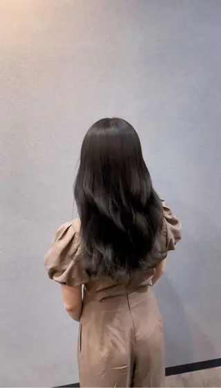 セミロング 朝5分でキマる艶髪 ／ヤマダのヘアスタイル