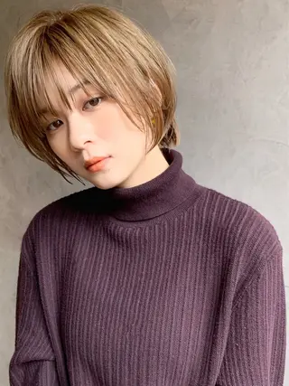 ショート カラー 高橋 佳愛のヘアスタイル