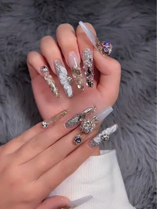 ネイル nail salon azuのネイルデザイン