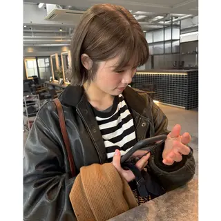 ミディアム カラー 韓国レイヤー/透明感 ♡YUUNAのヘアスタイル