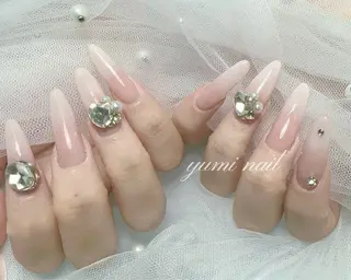 ネイル 𝐲𝐮𝐦𝐢🎀 長さ出しデザイン専門のネイルデザイン