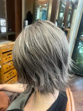 ミディアム カラー 奥田 勝亮のヘアスタイル