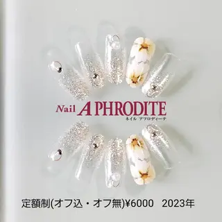 ネイル Nail  Aphroditeのネイルデザイン