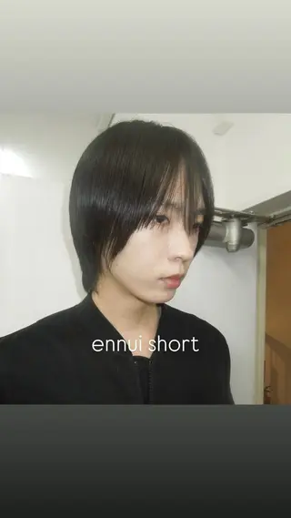 ミディアム タマキ/似合わせ カット/Wカラーのヘアスタイル