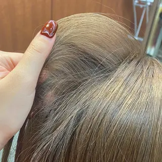 カラー ブリーチなし透明感 指名No1ナギサのヘアスタイル