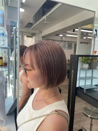 ショート カラー パーマ ヘアアレンジ メンズ キッズ ネイル マツエク・マツパ アイブロウ カワカツ トキのヘアスタイル