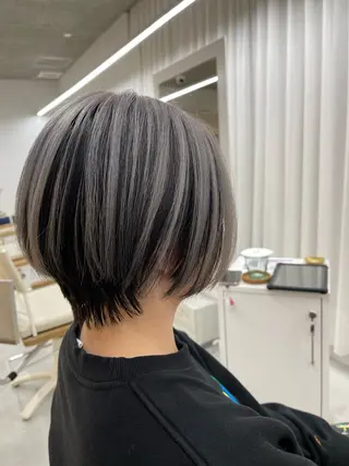 ショート カラー 柴田泰秀sotti. 髪質改善/ブリーチのヘアスタイル