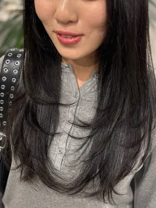 ロング ink Runaのヘアスタイル