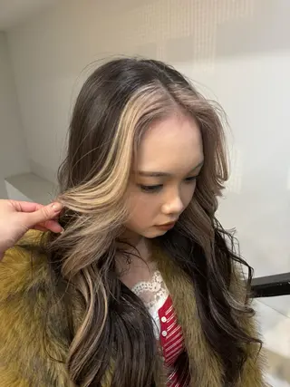 ロング ブリーチ/艶カラー 🫧/ユーナのヘアスタイル