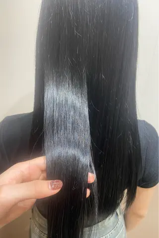 ロング カラー 山﨑 千尋のヘアスタイル