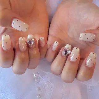 ネイル nail salon e'mu💐のネイルデザイン