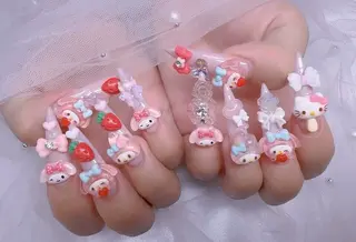 ネイル UMI ネイルサロン新宿🎀のネイルデザイン