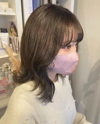 ミディアム カラー ヘアアレンジ 山﨑 まなかのヘアスタイル
