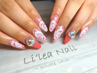 ネイル Li'leaNail AINAのネイルデザイン