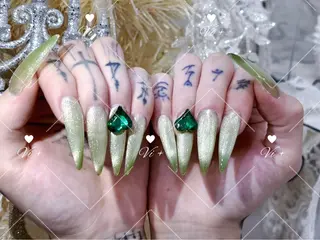 ネイル ✨Nailsalon Vi+✨のネイルデザイン