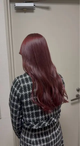 ロング カワタ リュウセイのヘアスタイル