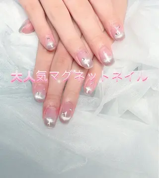 ネイル pink ladyサロン所属・べ にのネイルデザイン