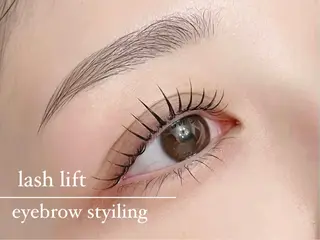 アイブロウ lumuu.所属・小池 みなみのマツエク・マツパデザイン