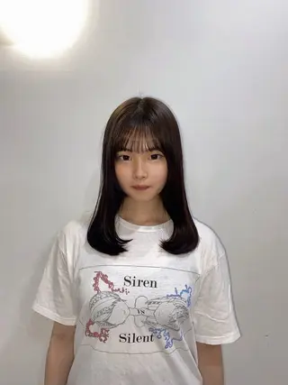 セミロング ハナダ メイのヘアスタイル