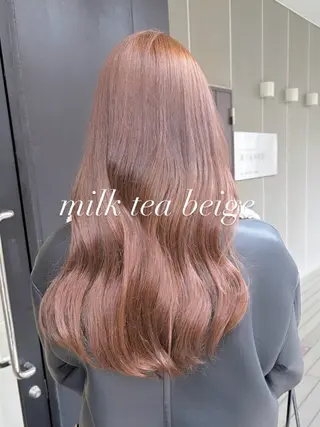 セミロング カラー ヘアアレンジ mika｜ブルーカラ ー｜ハイトーンカラーのヘアスタイル