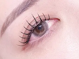 マツエク・マツパ Oyayubihime 心斎橋店所属・oyayubi hime心斎橋店のマツエク・マツパデザイン