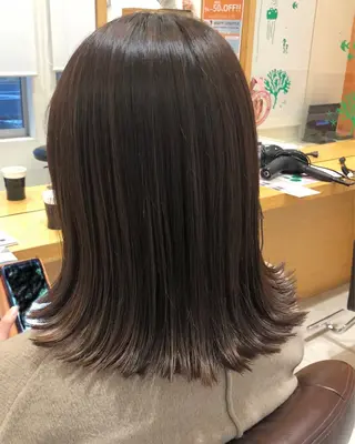 ミディアム 松原 愛莉のヘアスタイル