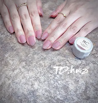 ミディアム めぐみのネイルサロン 惠のネイルデザイン