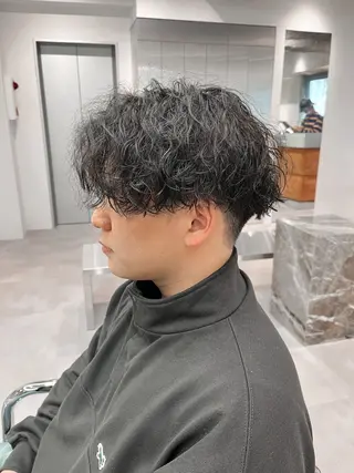 ショート パーマ メンズ soen所属・⚡メンズパーマフ ェードカットTomyのヘアスタイル
